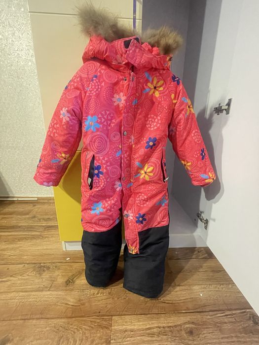 Зимний комбинезон для девочки