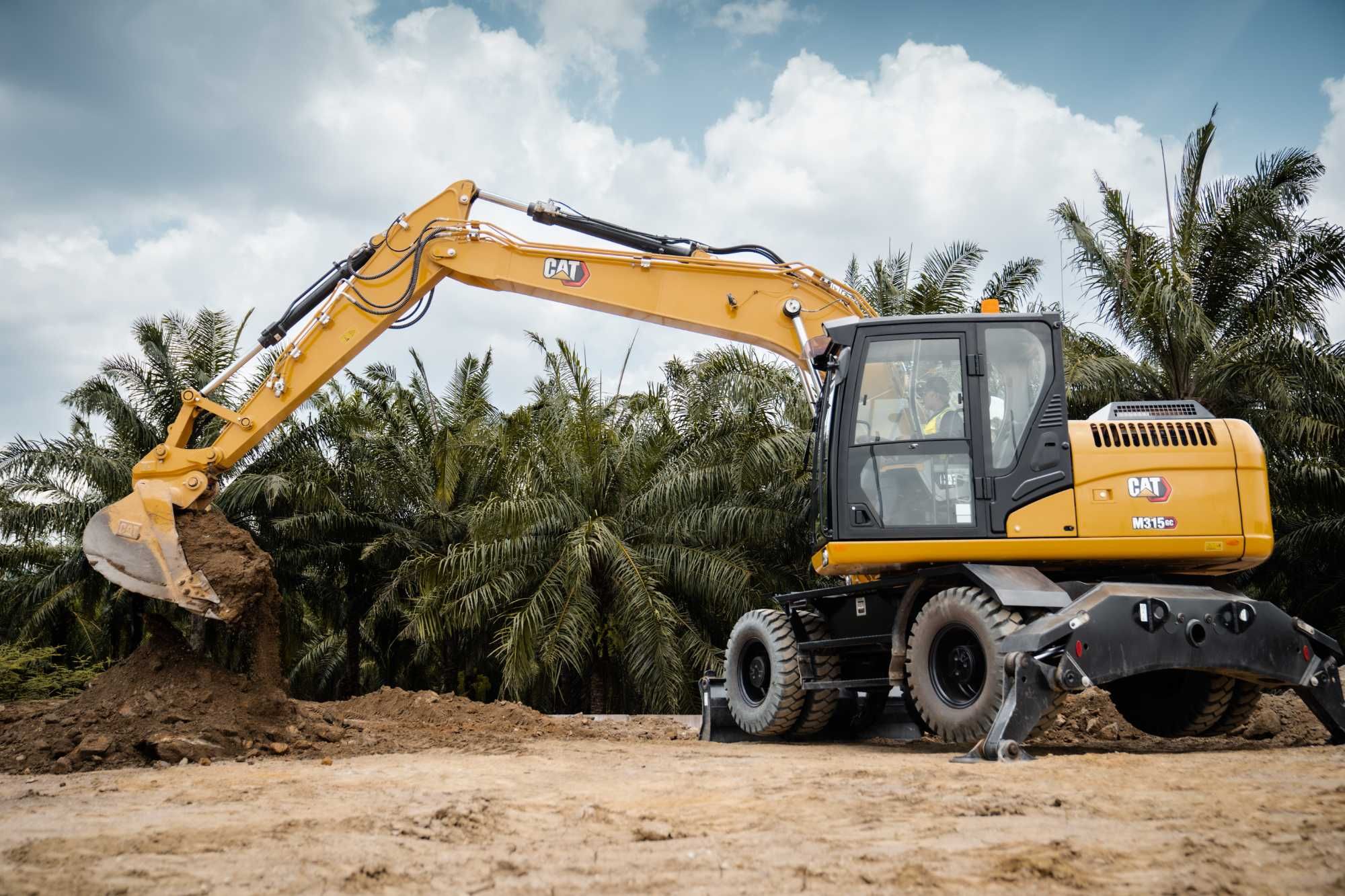 Колесный экскаватор CAT M315GC
