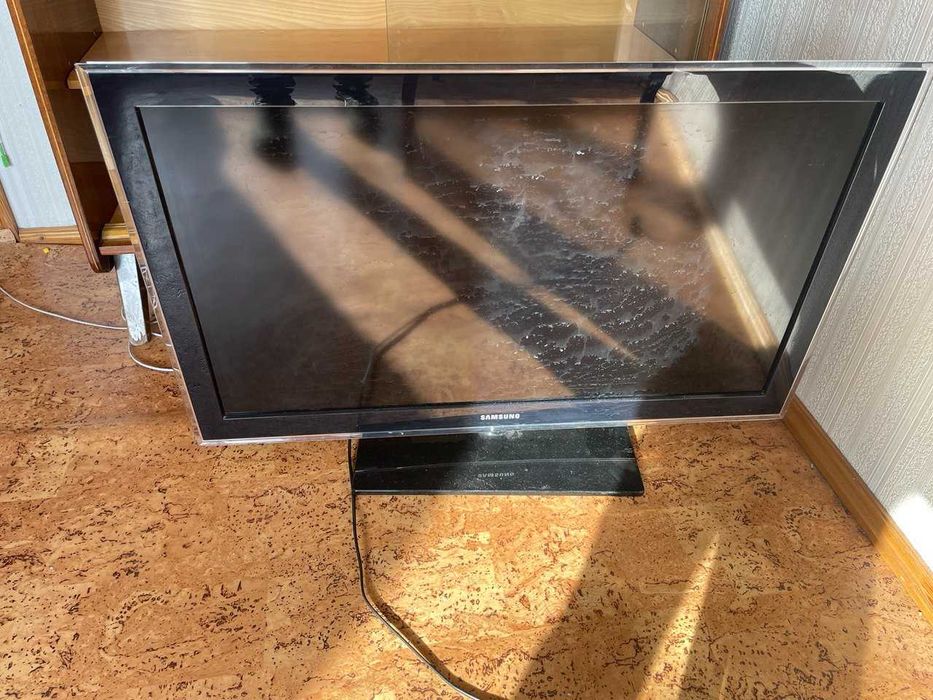 продам телевизор самсунг