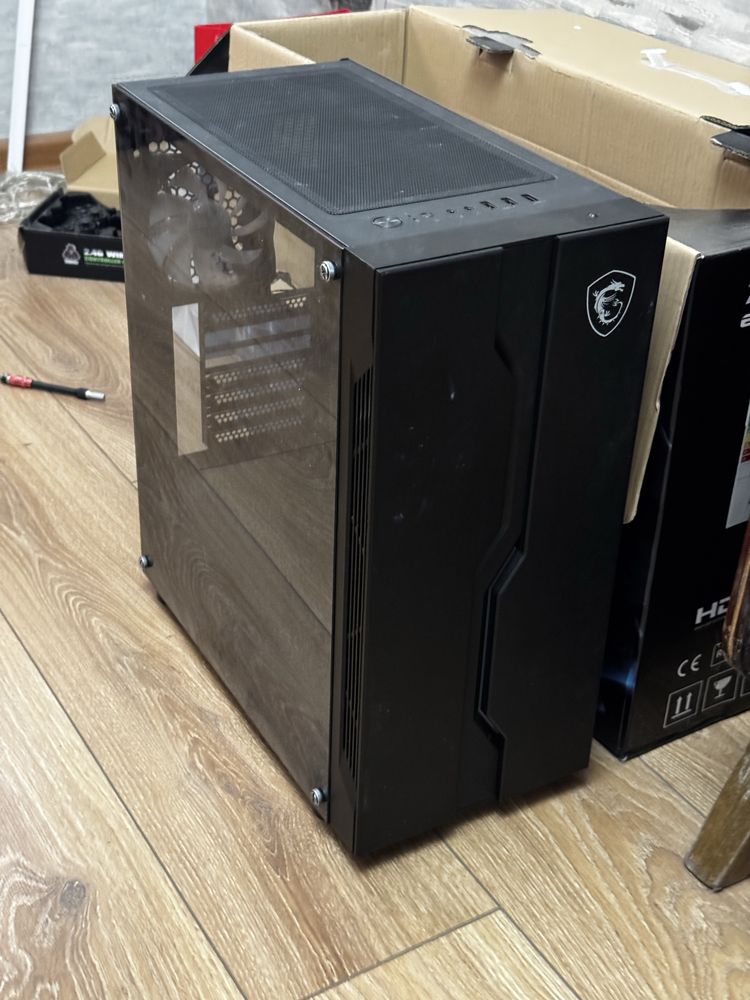 Корпус MSI Vampiric 010X