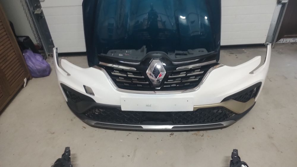 Bara fata , capota , faruri Renault arkana GT line
