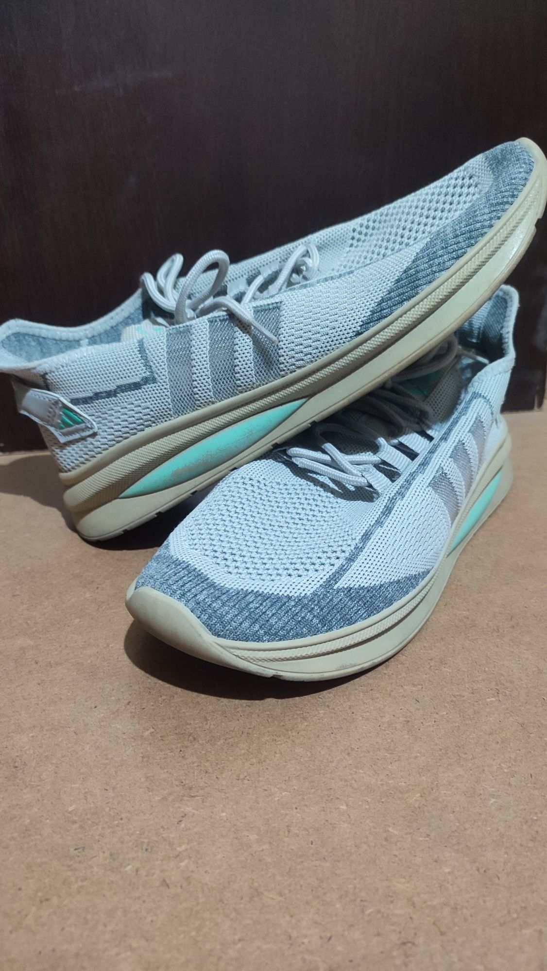 Продаются кросовки ADIDAS
