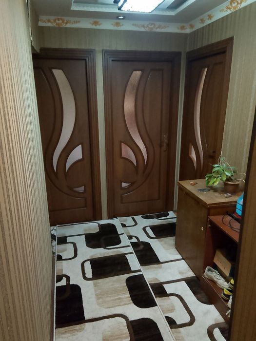 Кирпичный дом 3 хонали квартира сотилади