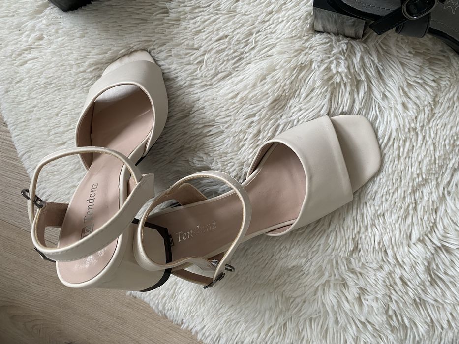 Дамски сандали. Размер 40