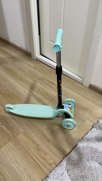 Самокат детский универсал цвет