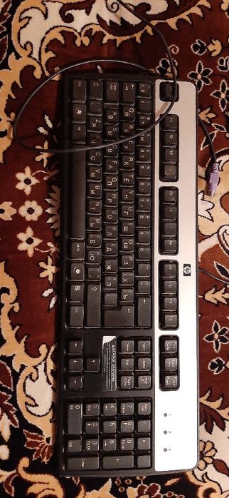 Продаю клавиатуру