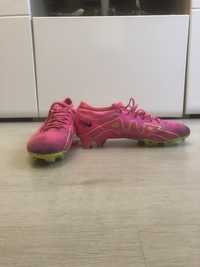 Vand ghete fotbal Nike Air Zoom PRO