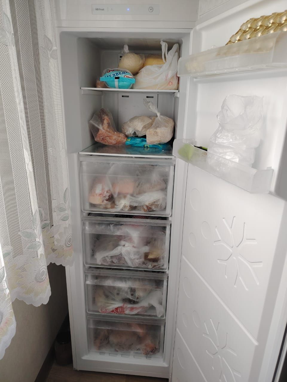 Срочно продам Морозильную камеру.