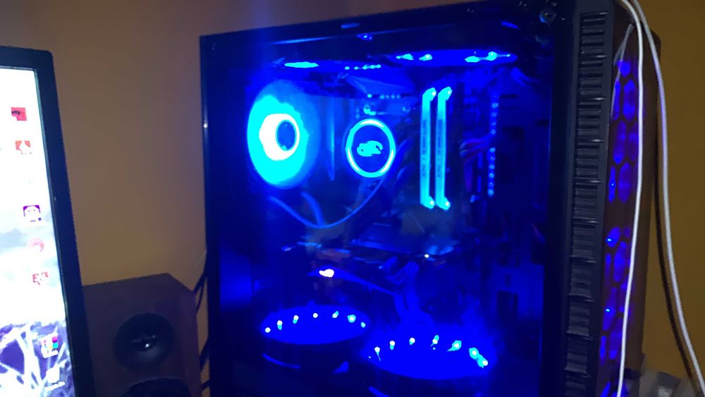 Servicii de Asamblare Calculatoare și Curatare IT