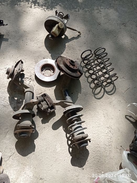 Продам запчасти для Опеля кадет универсал 1.7D.