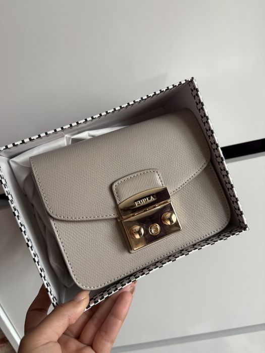 Малка чанта furla