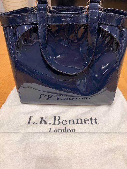 Страхотна дамска чанта, от естествен лак