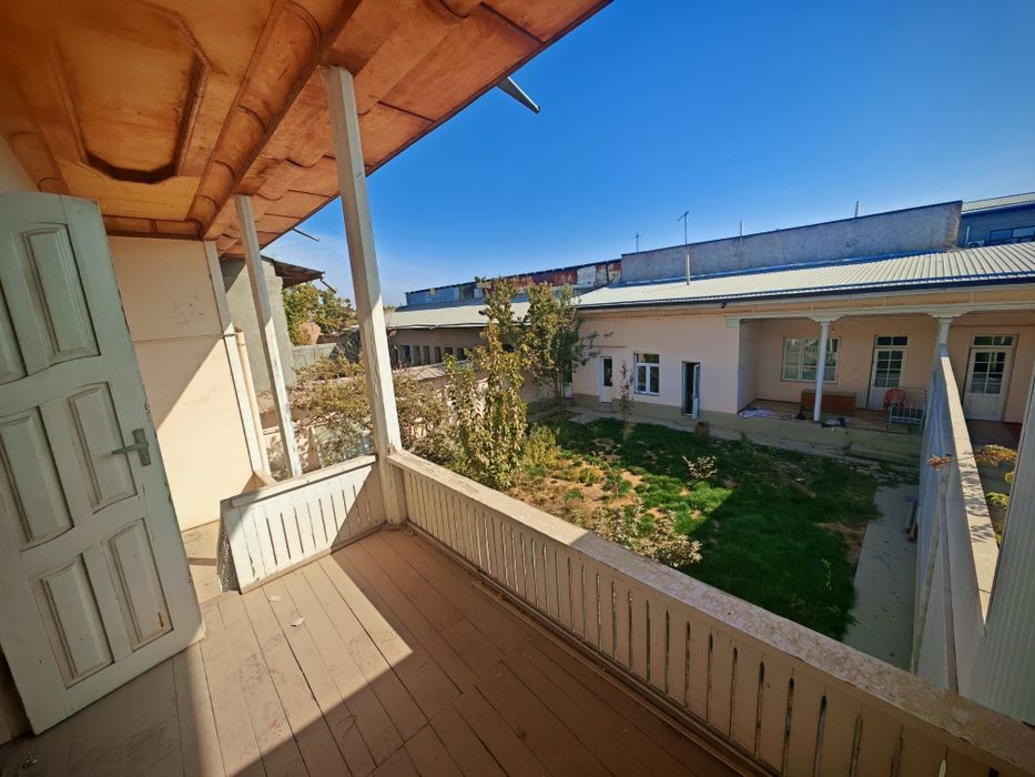 Remont talab mustahkam hovli sotiladi — Nazarbek, Xarakat