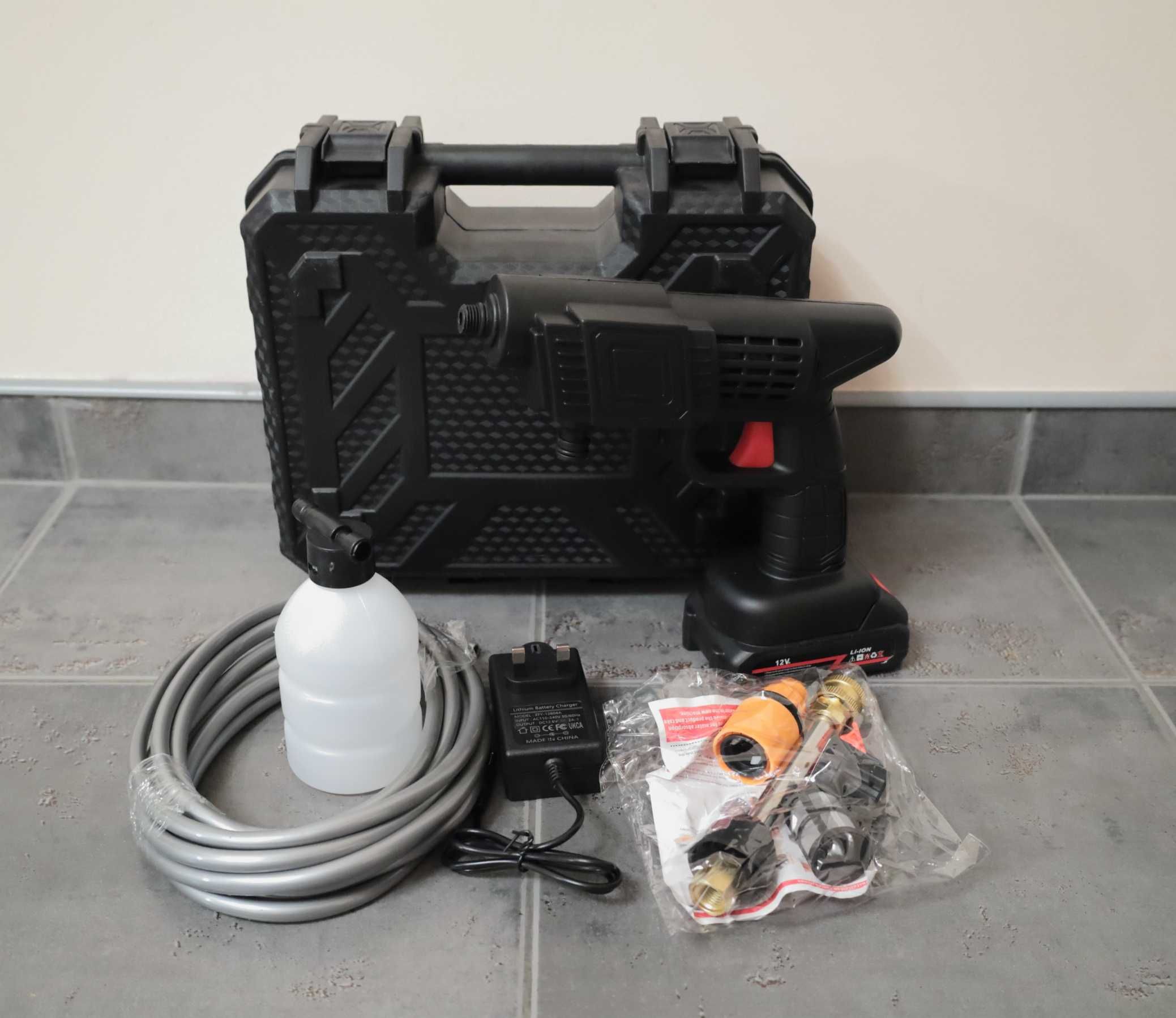 Aparat de spalat cu presiune cu acumulator