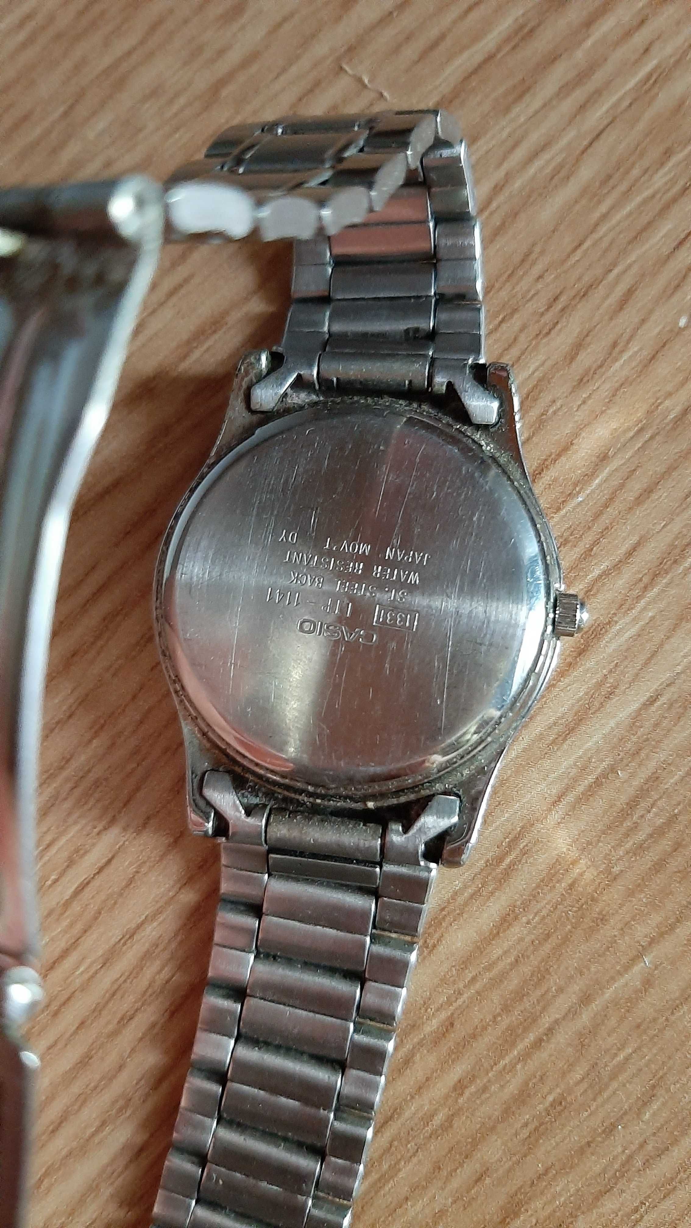 Ceas Casio pentru dama, ecran analog, rezistent la apa