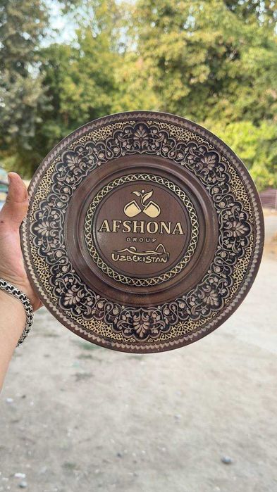 Тарелка с логотипом вашей компании