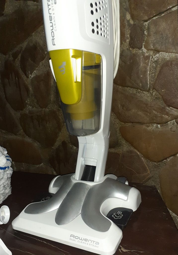 Aspirator vertical cu abur Rowenta  Clean & Steam Multi