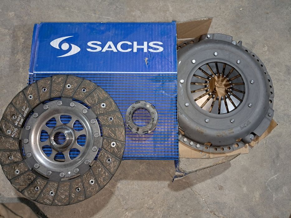 Продам сцепление в сборе ауди 100 с 4