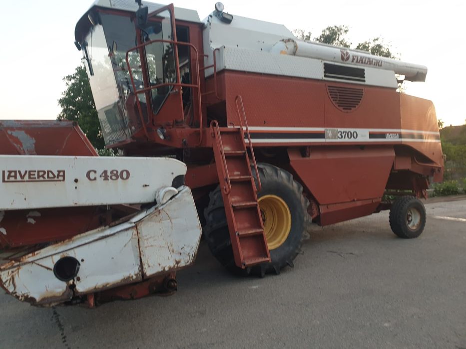 De vanzare combina  LAVERDA 3700  cu tocator