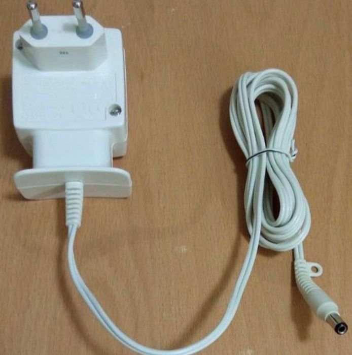 Vând Alimentator Braun