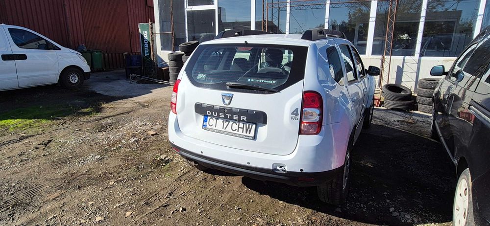 Dacia Duster 2016 4x4 carte service full service Dacia 288000km
