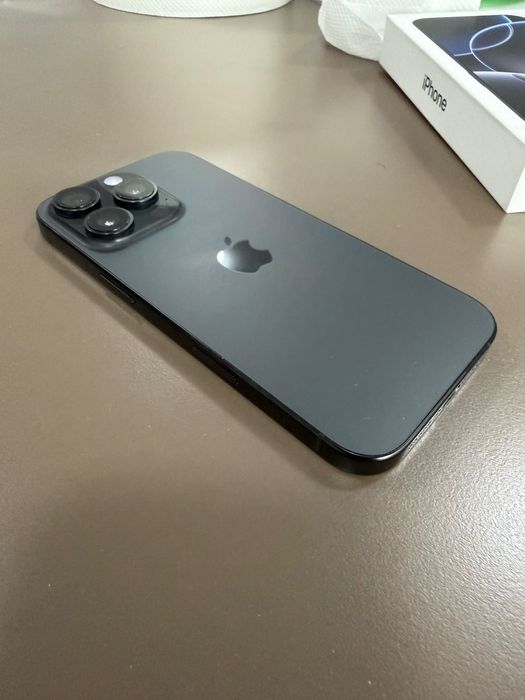 Iphone 16 Pro, Black Titanium, 128GB nou 38 cicluri baterie 100% 10/10
