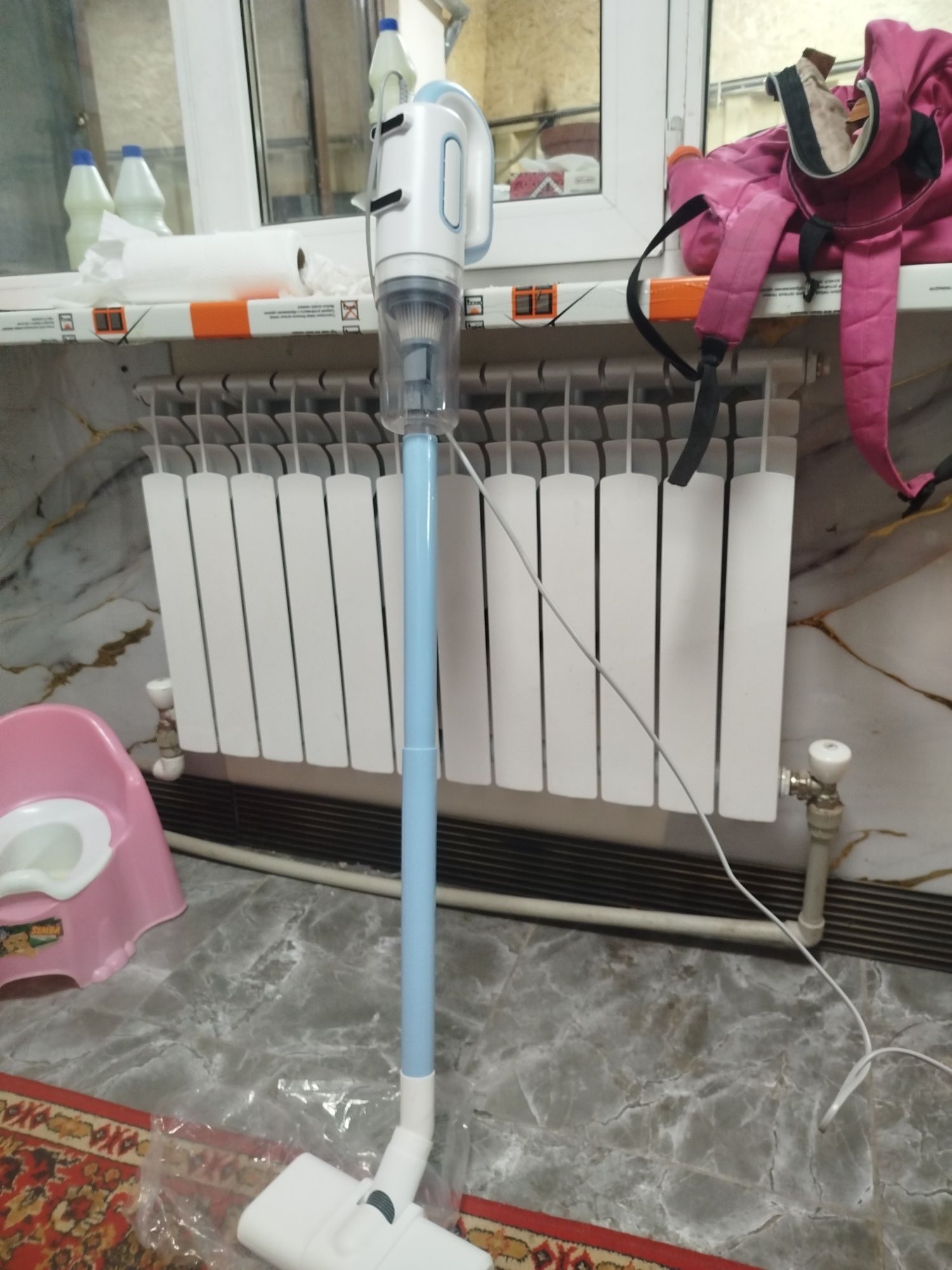 Пылесос TEWON WindFlow белый, голубой