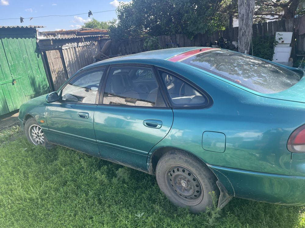 Mazda cronos 1993 года