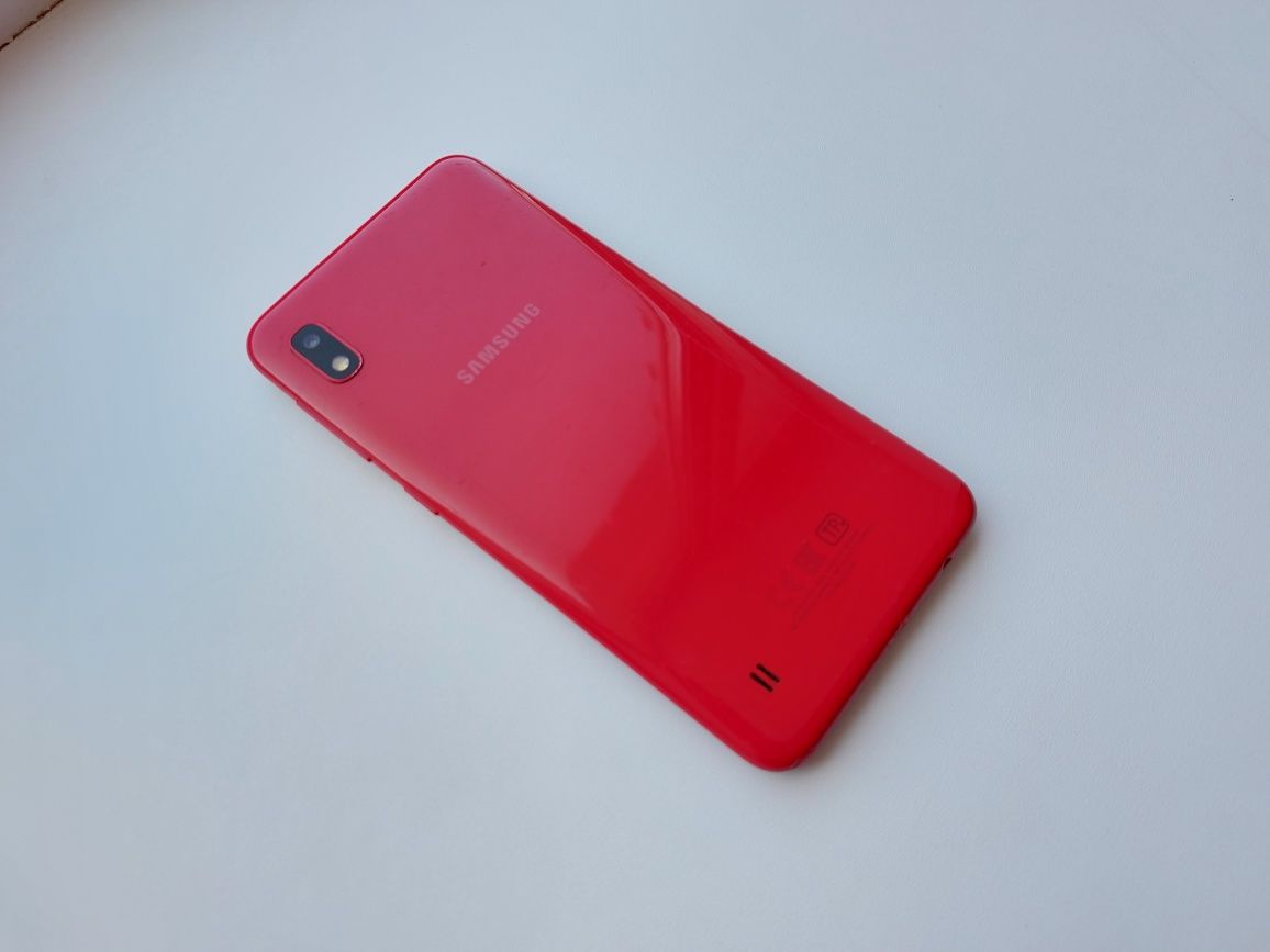Samsung A10 В отличном состояний!