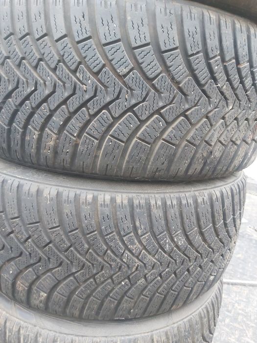 Зимни гуми 215 40 17 цола Falken