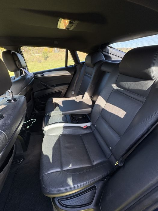 BMW X6  an 2012 4x4 Permanent  Dual Turbo