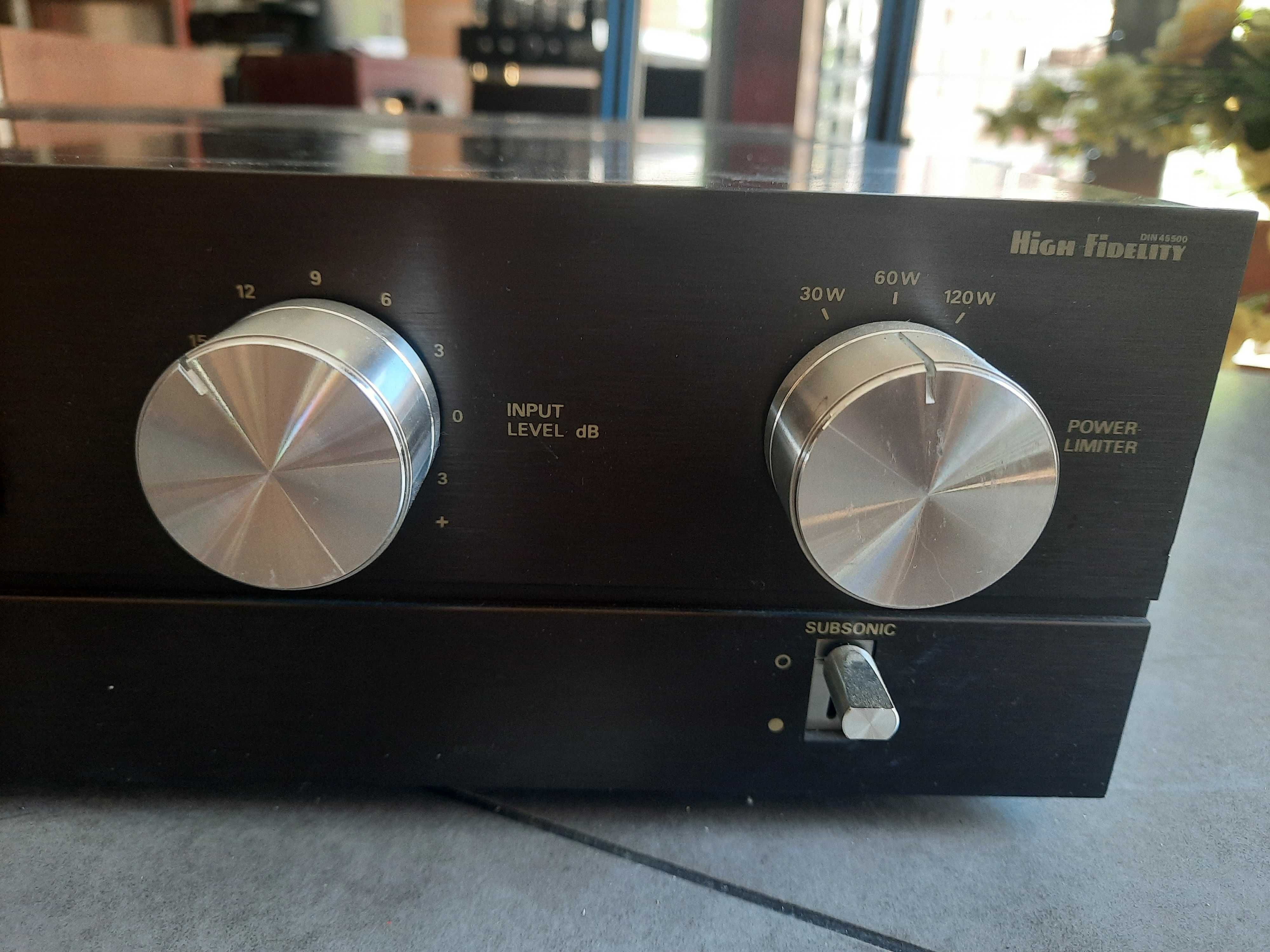 Grundig A-5000 power amplifier