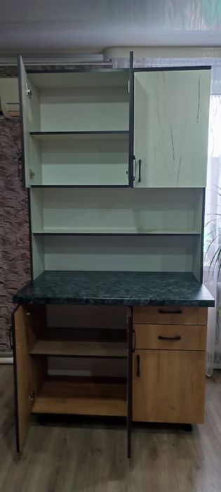 Продам кухонный шкаф