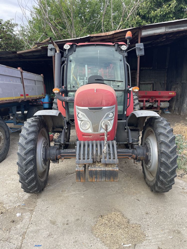Tractor McCormick X5.50