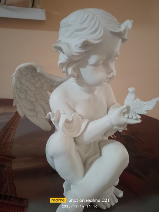 Vând 2 îngeri  noi