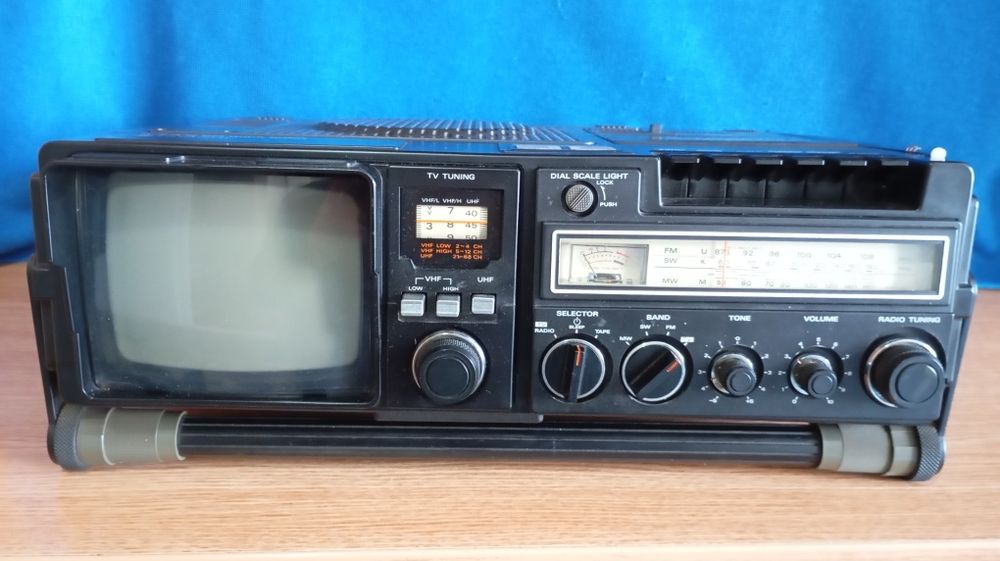 Radio casetofon +Tv
