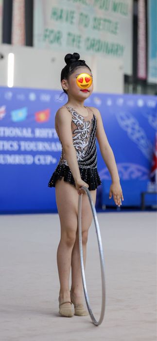 Прокат/продажа купальника для художественной гим , на девочку 6-8 лет