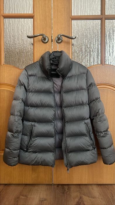 Продам пуховик Massimo Dutti размер S