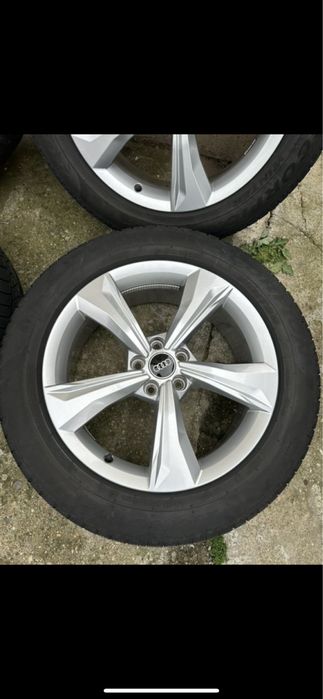 Jante Audi Q5 Sq5 Q7 Sq7 Q3 Q8 cu cauc 235/55/R19 Pirelli dot 2021