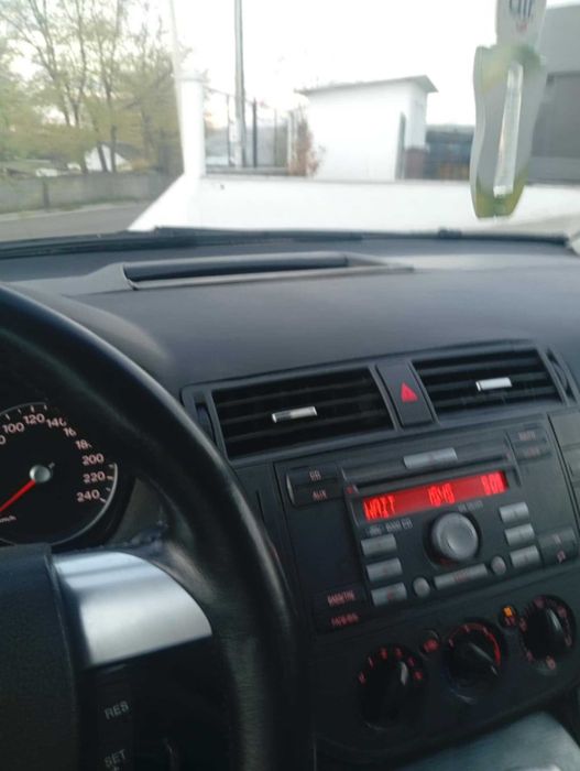 Vând mașina în condiție foarte buna