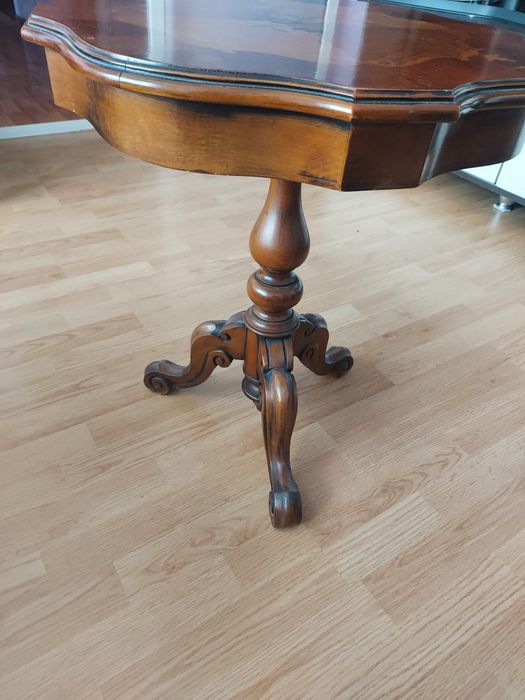 Măsuță lemn masiv