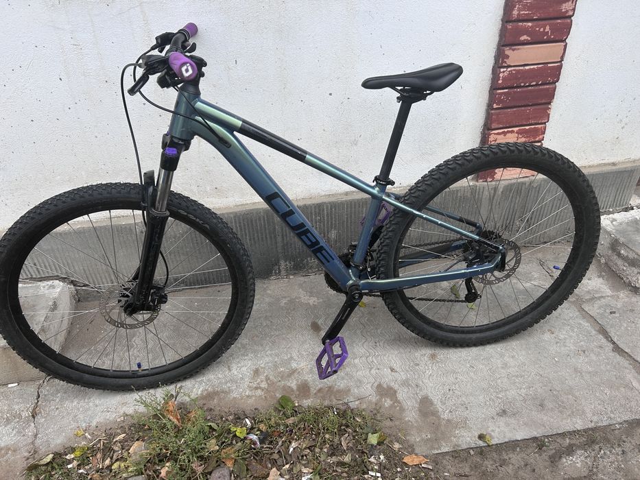 Bicicleta CUBE - de vanzare