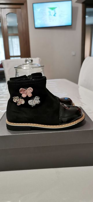 Ghete piele intoarsa marimea 24