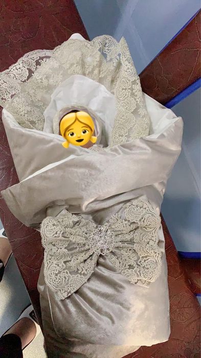 Конверт на выписку для девочки