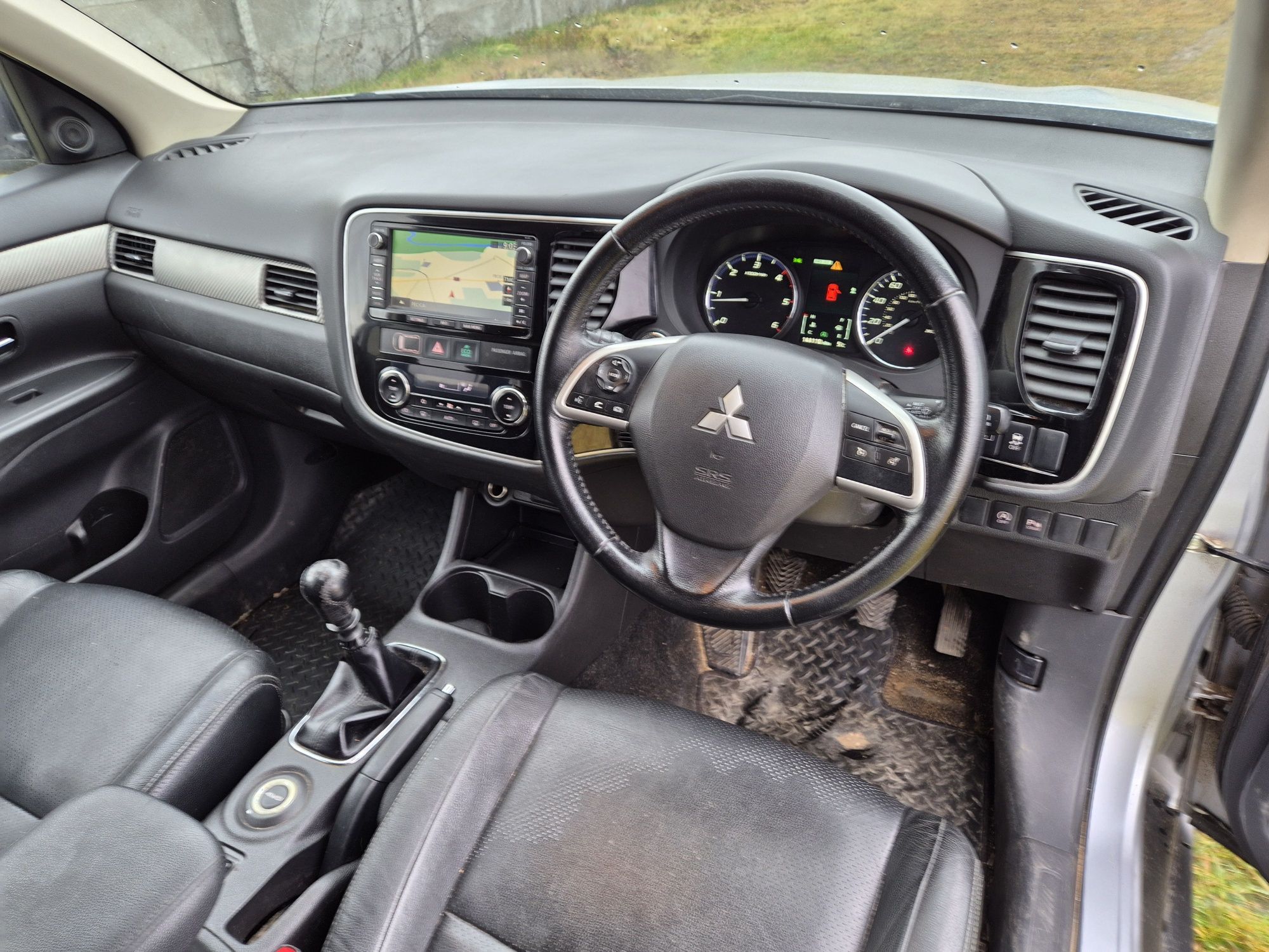 Interior piele Mitsubishi Outlander 2.2 4N14 2012-2015