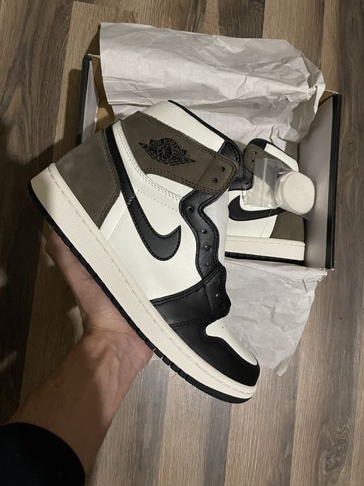 Nike Air Jordan 1 High Dark Mocha