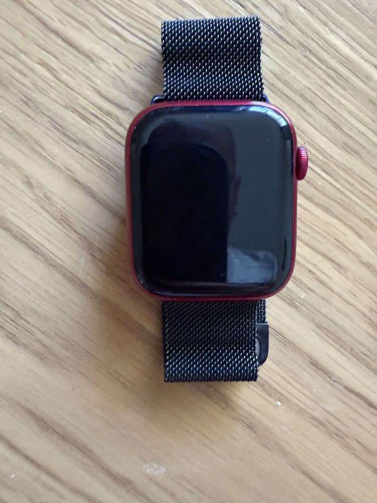 Apple Watch series 7 44mm red