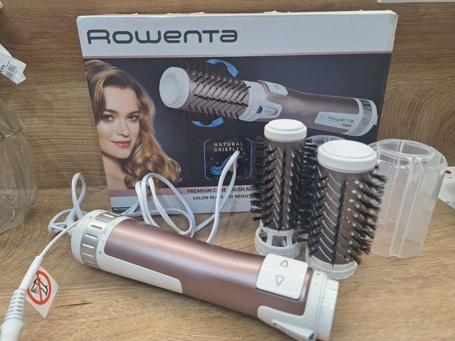 Въртяща се сешоар четка Rowenta