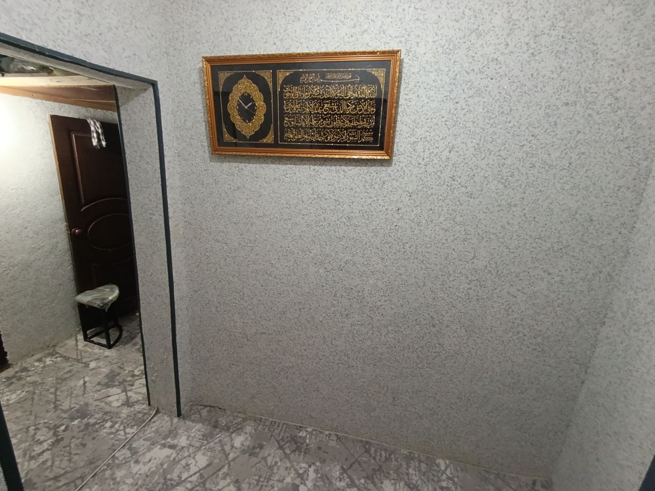 В центре Юнусобод 2. Шохсарой каршисидаги 16этажли дом.