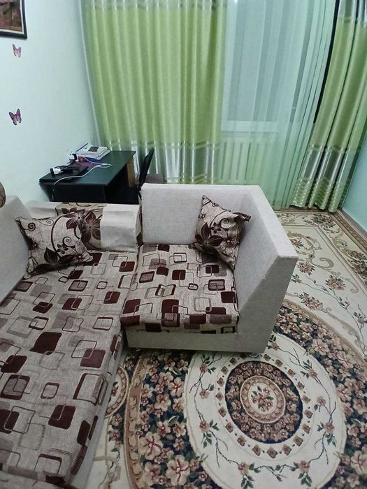 Продается уголок и диван